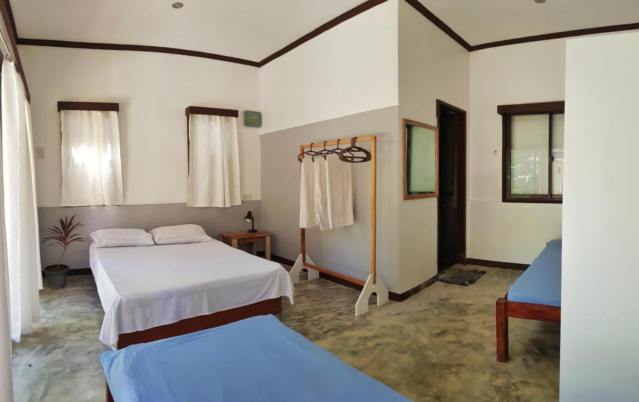 Higala Hostel Siargao General Luna  Esterno foto